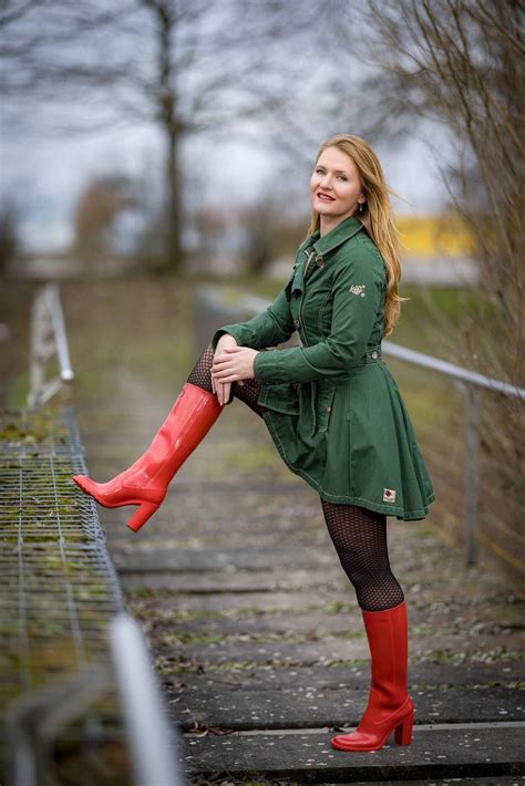 frauen mit gummistiefel